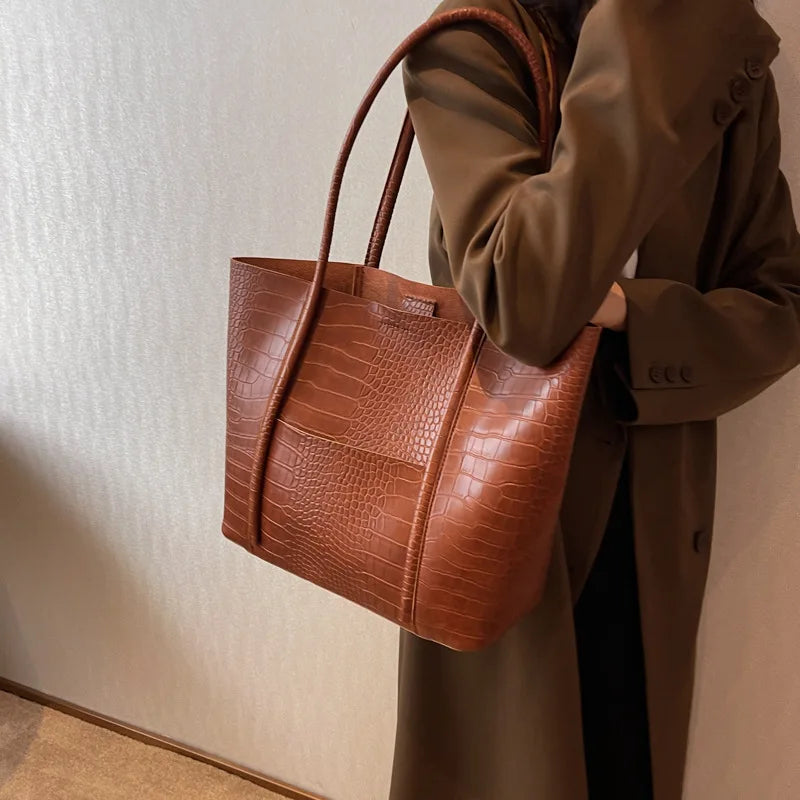 Imane | Vintage Shoulder Bag in Brown Leather with Croc Embossing