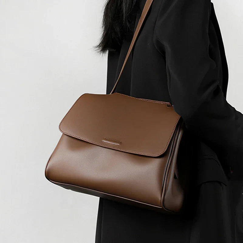 Tassie | Fashionista Shoulder Bag