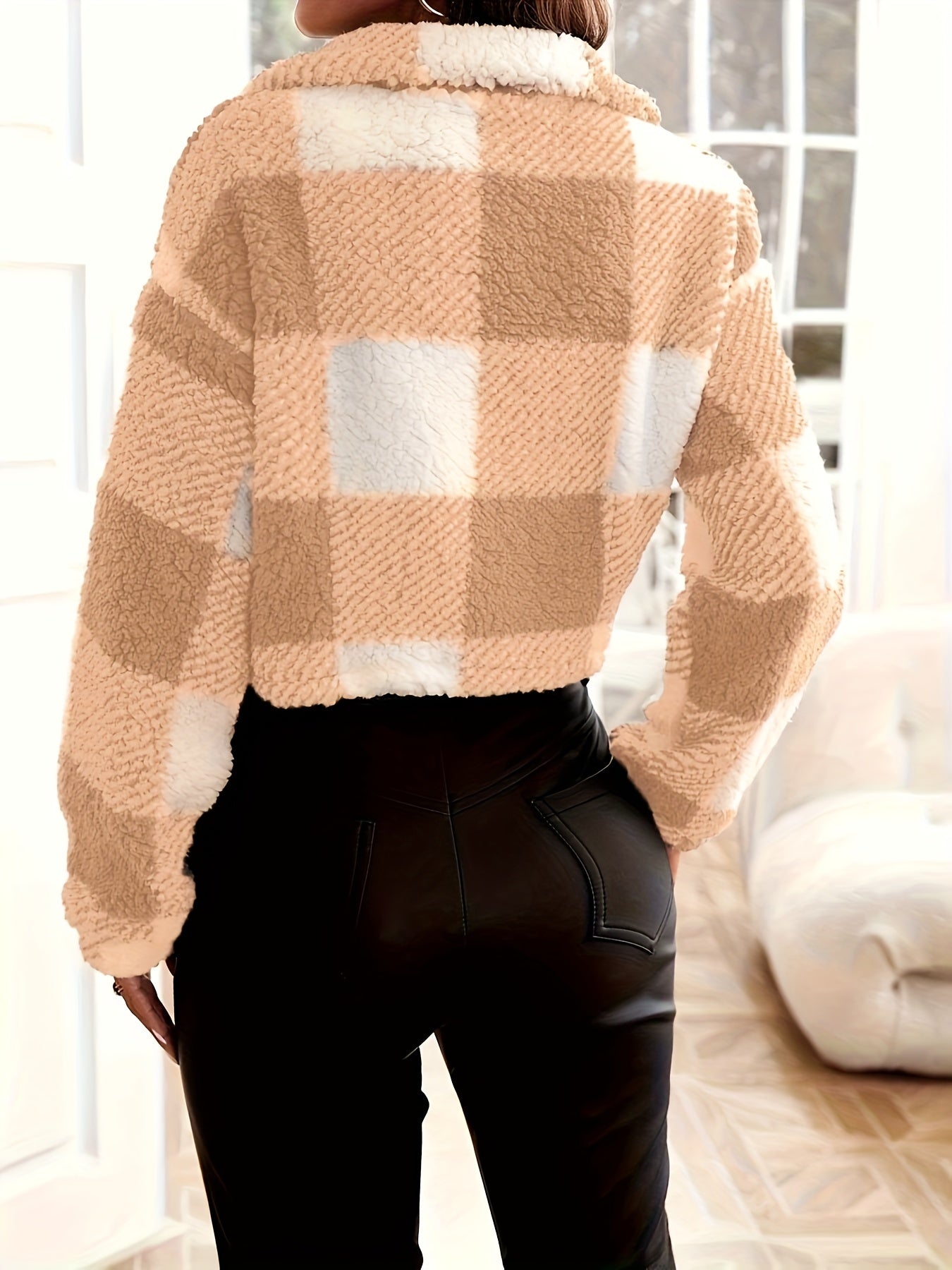 Lina™ Plaid Teddy Jacket – Trendy and Cozy for Women